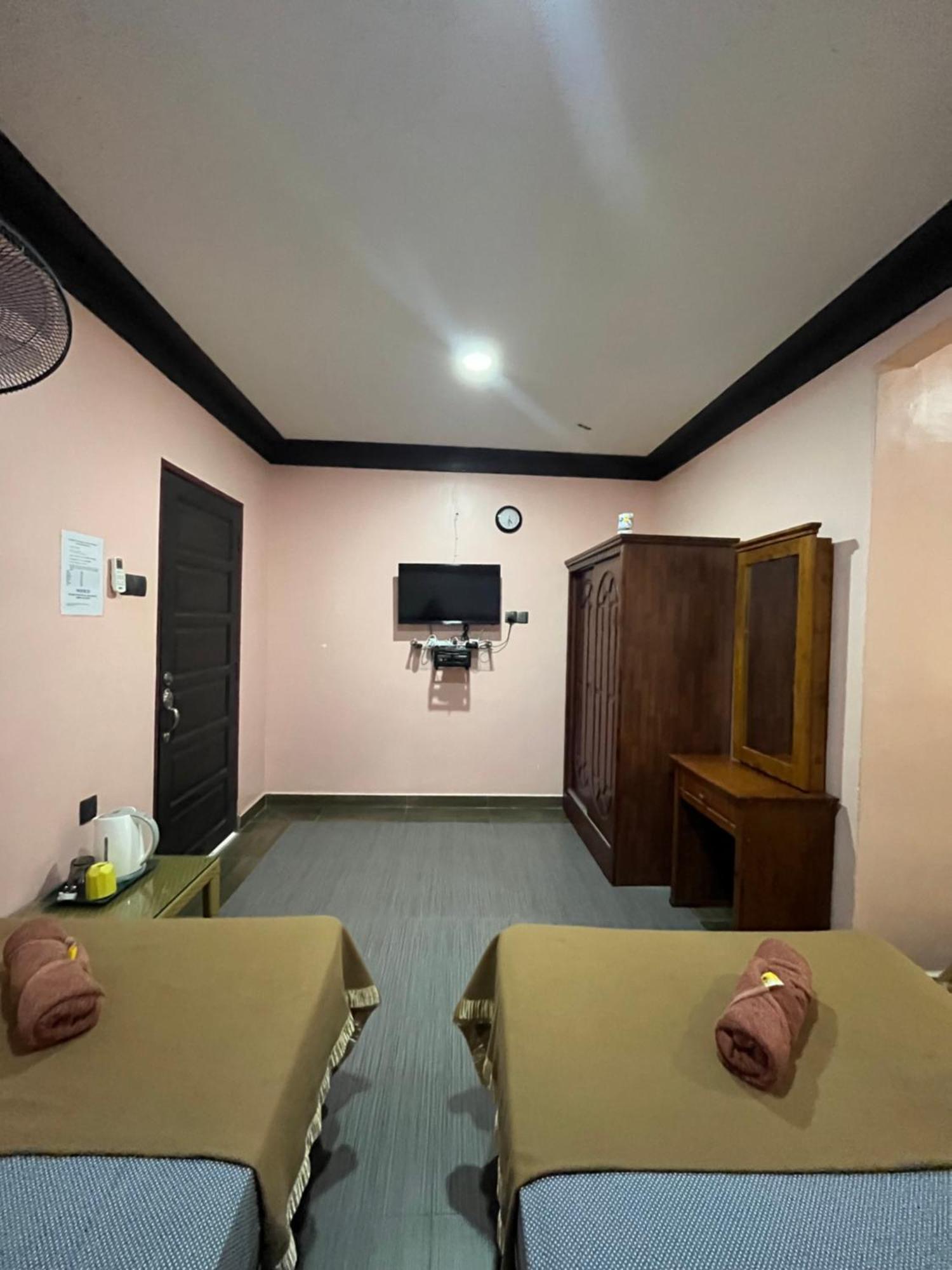 Razak Guest House Setiu Luaran gambar